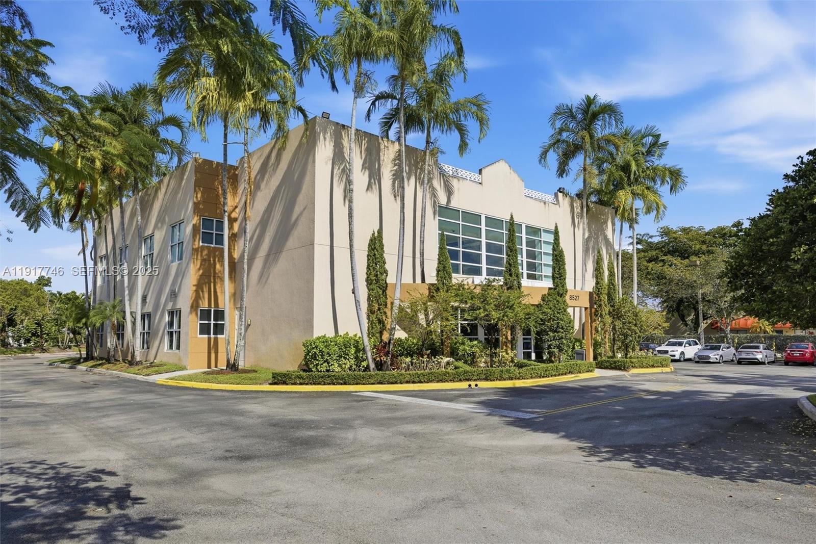 Подробнее / кв.футов $ 2025-11-20 0 Фото