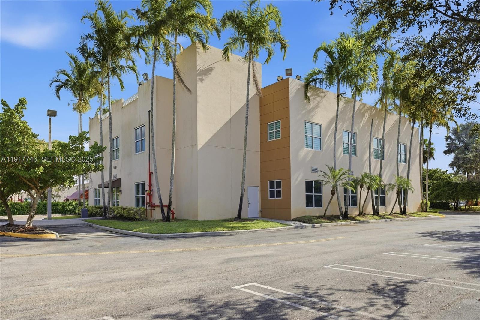 Подробнее / кв.футов $ 2025-11-20 0 Фото