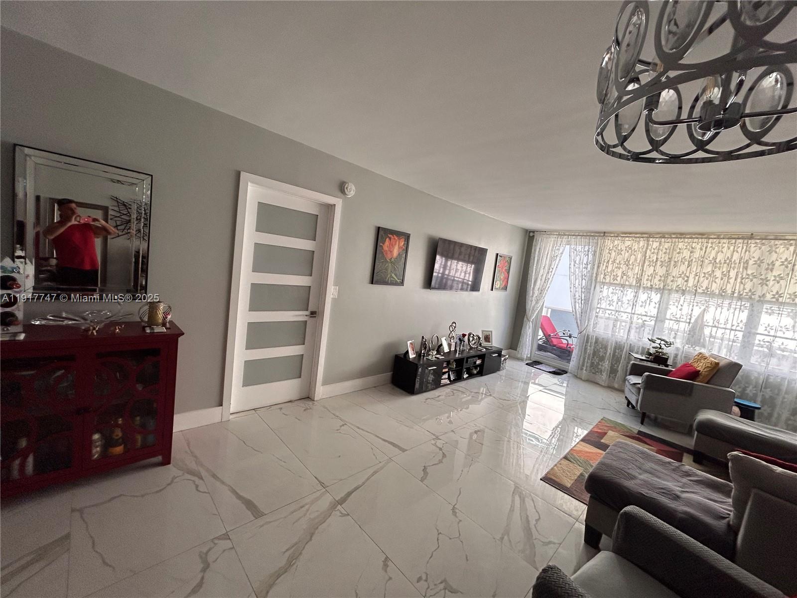 Photo of 3725 Ocean Dr  #1103, Hollywood, Florida, 33019 - 