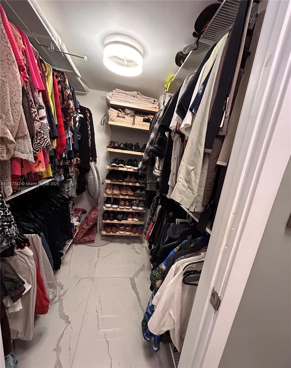 Photo of 3725 Ocean Dr  #1103, Hollywood, Florida, 33019 - 