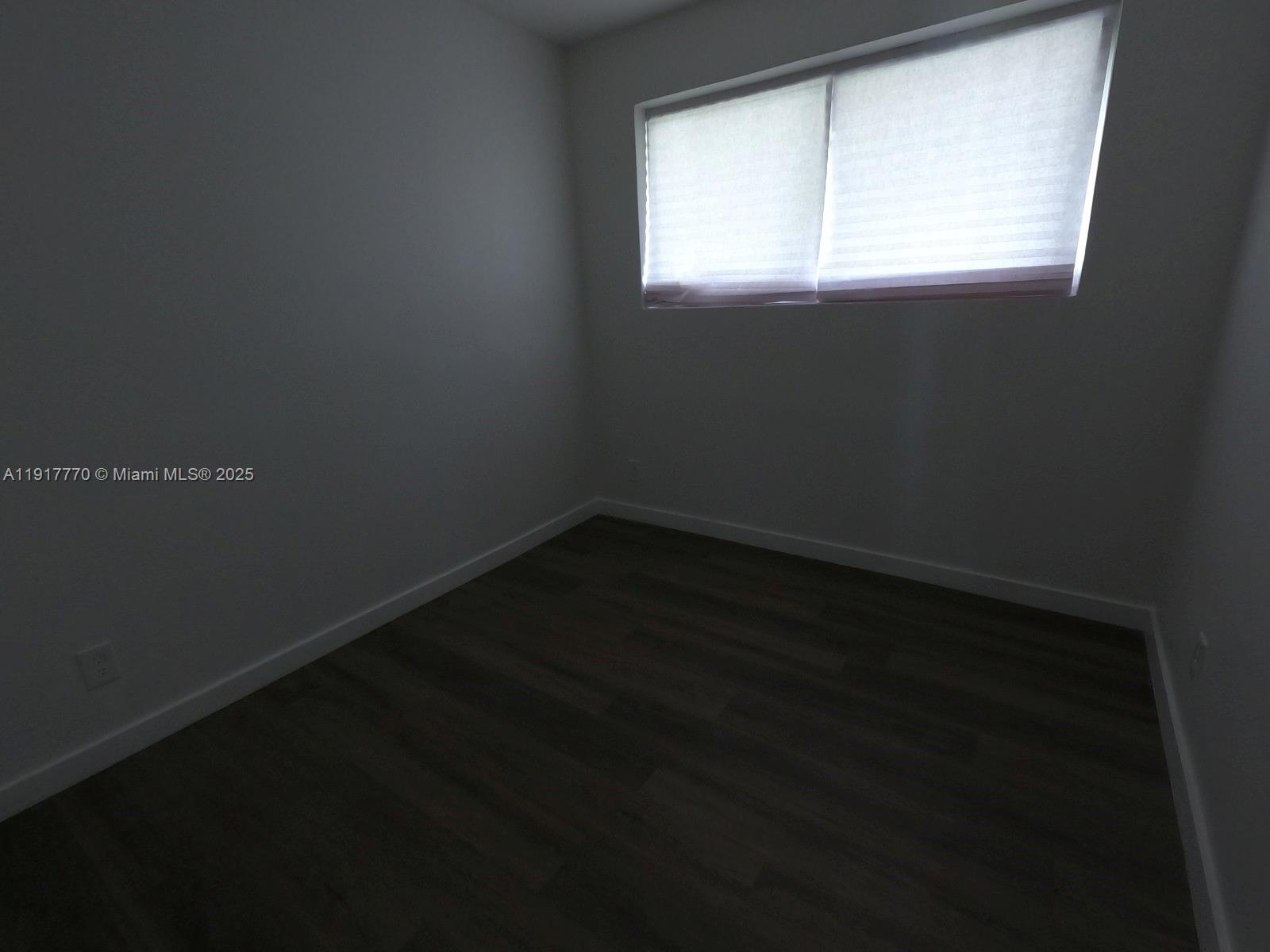   /  1311 sq. ft. $ 2025-11-20 0 Photo