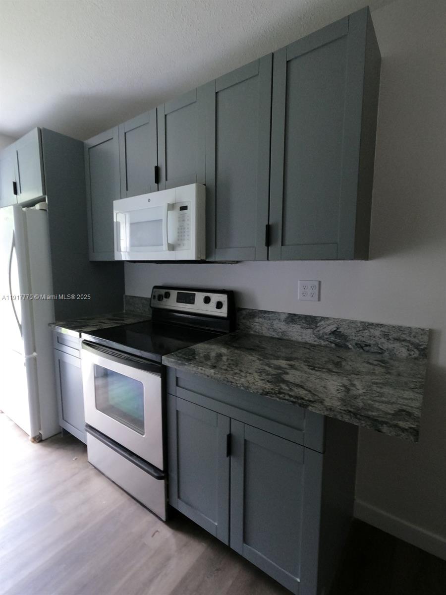   /  1311 sq. ft. $ 2025-11-20 0 Photo