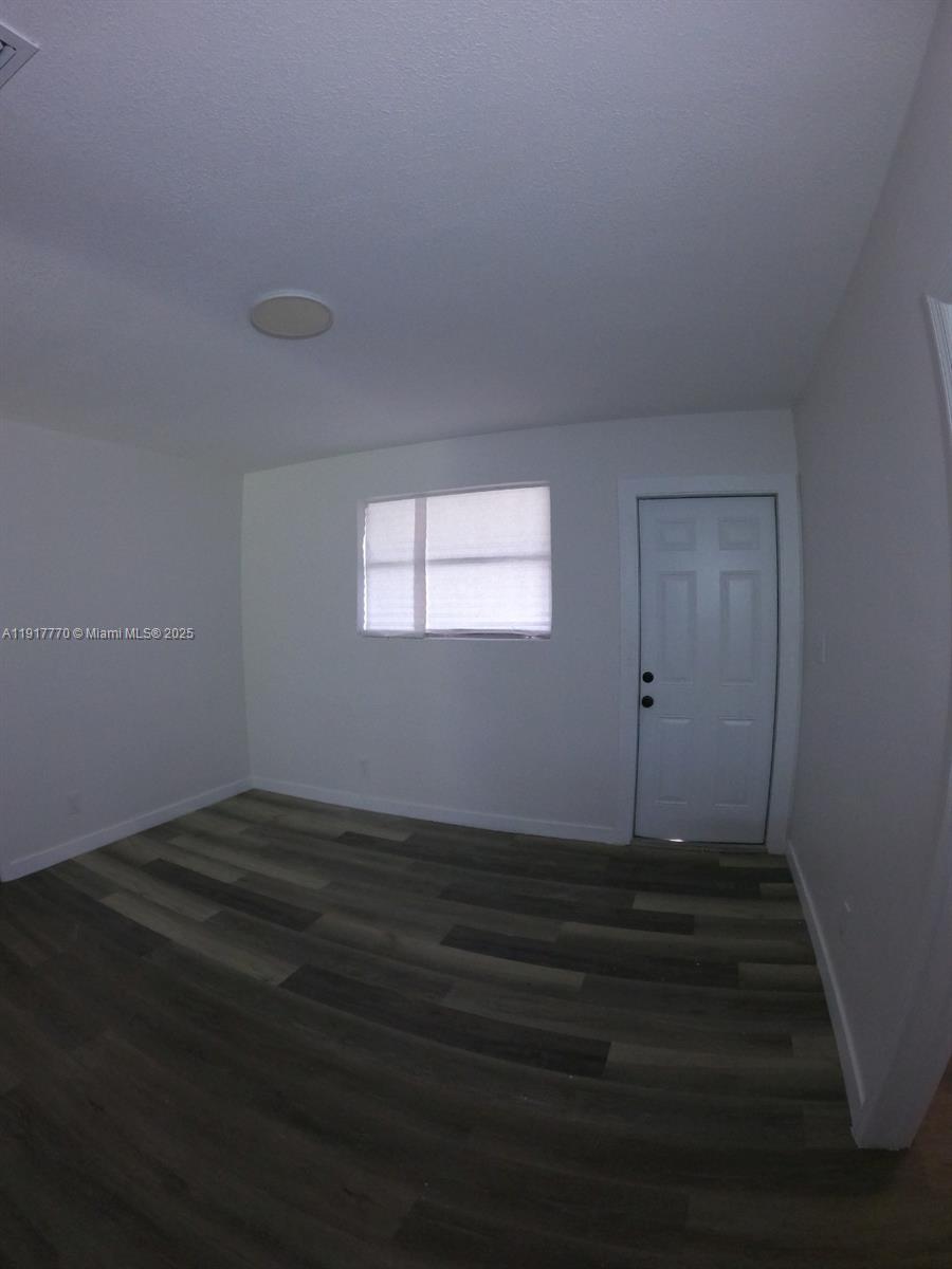   /  1311 sq. ft. $ 2025-11-20 0 Photo