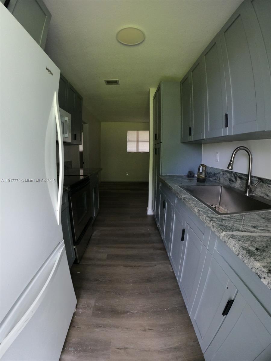   /  1311 sq. ft. $ 2025-11-20 0 Photo