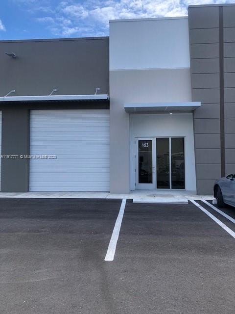 163  /   sq. ft. $ 2025-11-20 0 foto