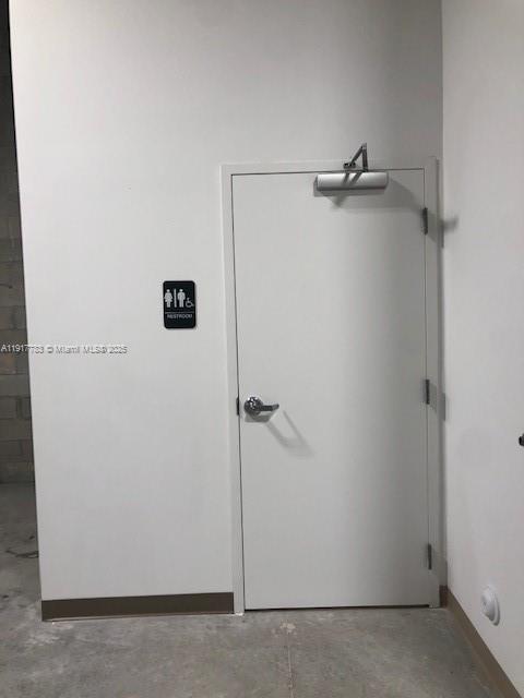 163  /   sq. ft. $ 2025-11-20 0 Photo