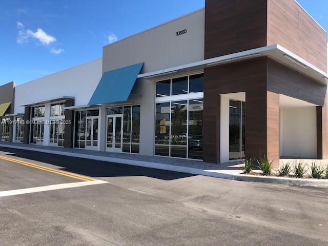 163  /   sq. ft. $ 2025-11-20 0 Photo