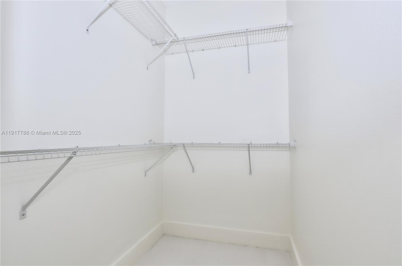 See details 1003 2 / 2 1508 sq. ft. $ 2025-11-20 0 Photo