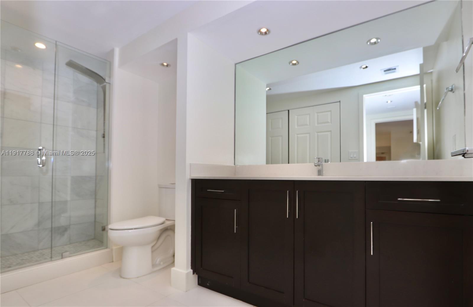 See details 1003 2 / 2 1508 sq. ft. $ 2025-11-20 0 Photo