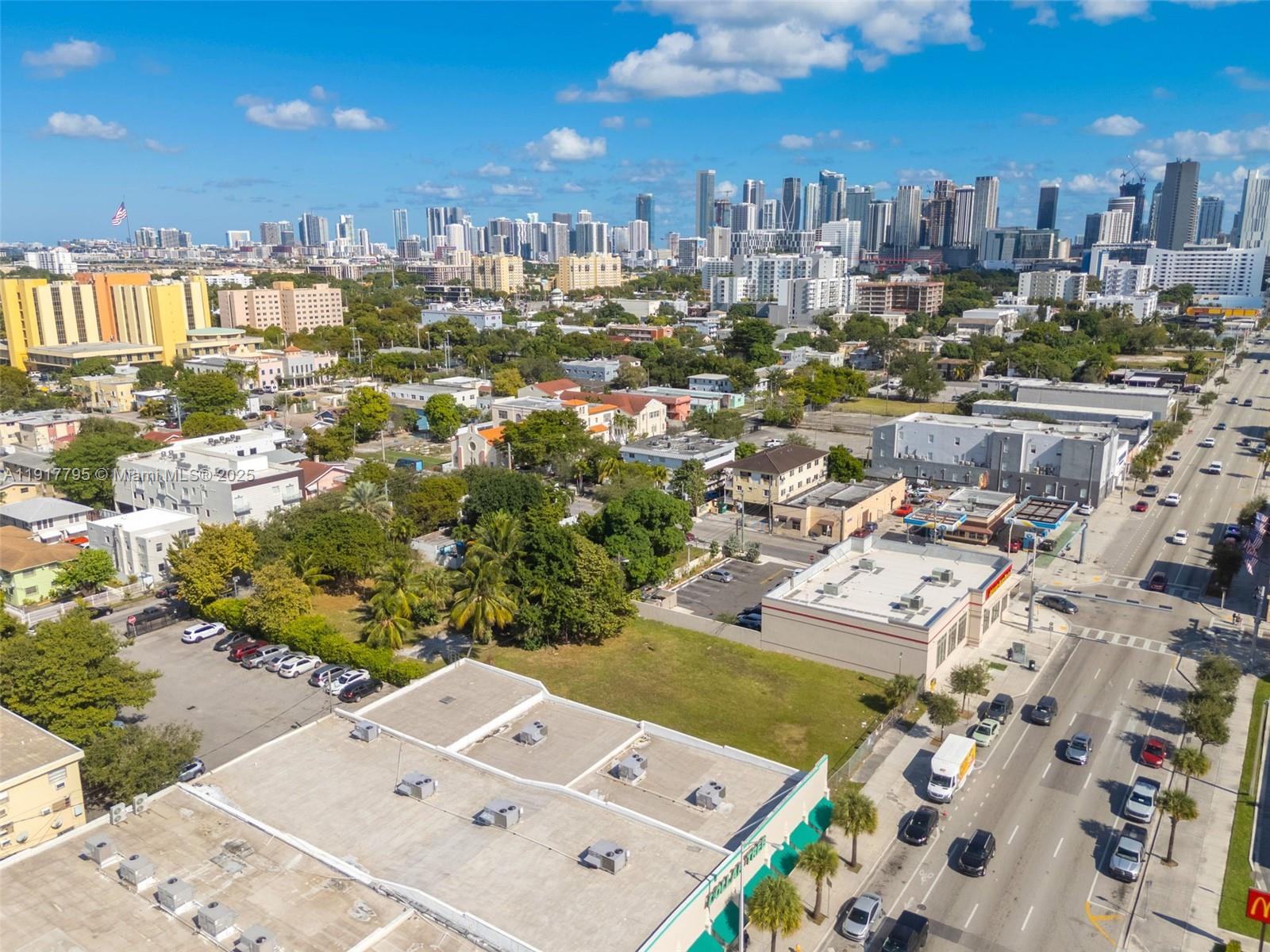   /   кв.футов $ 2025-11-20 0 Фото