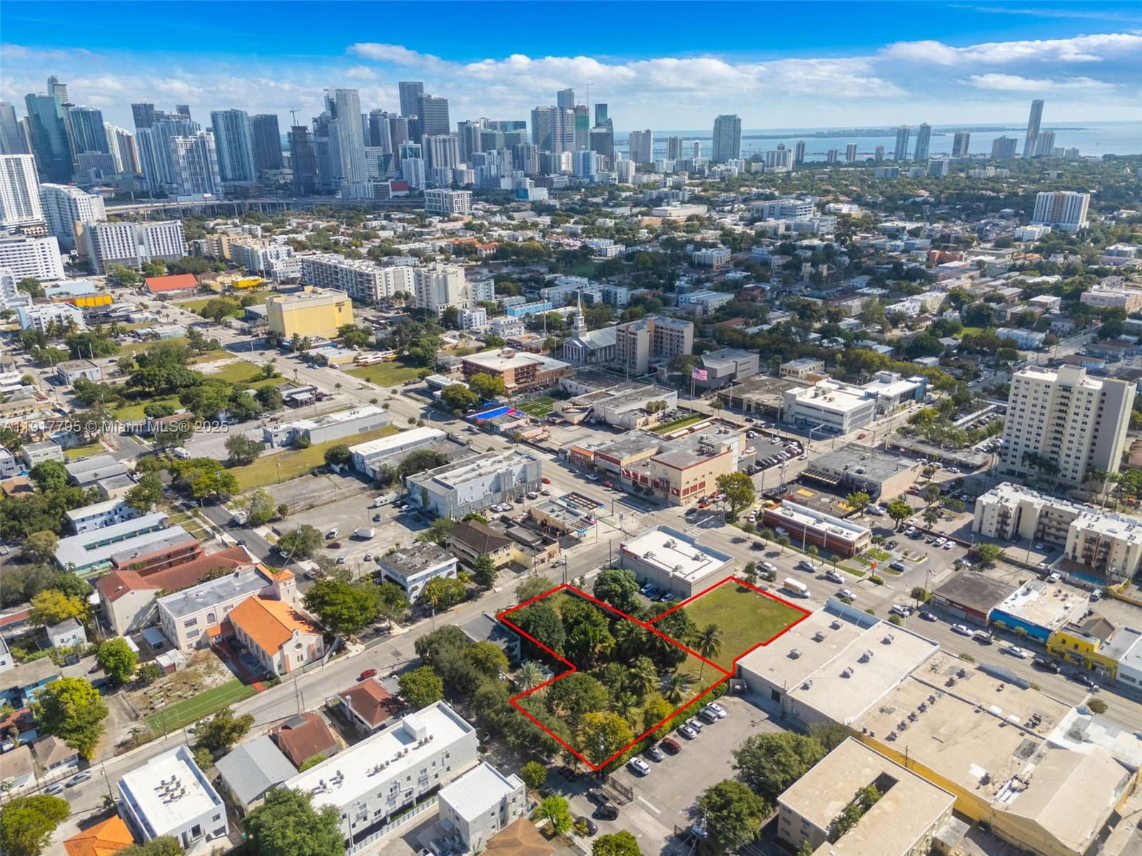   /   кв.футов $ 2025-11-20 0 Фото