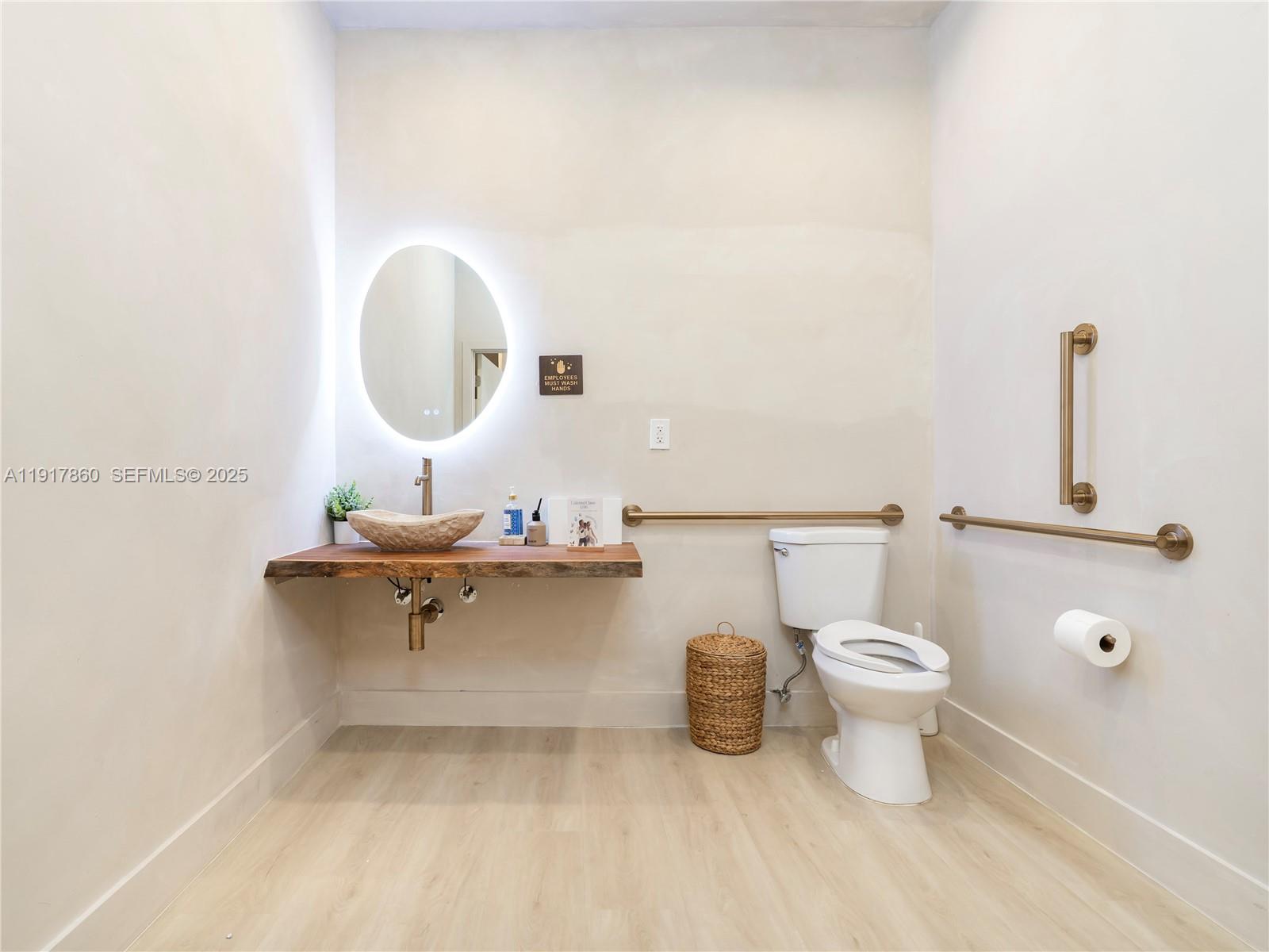   /   sq. ft. $ 2025-11-20 0 Photo