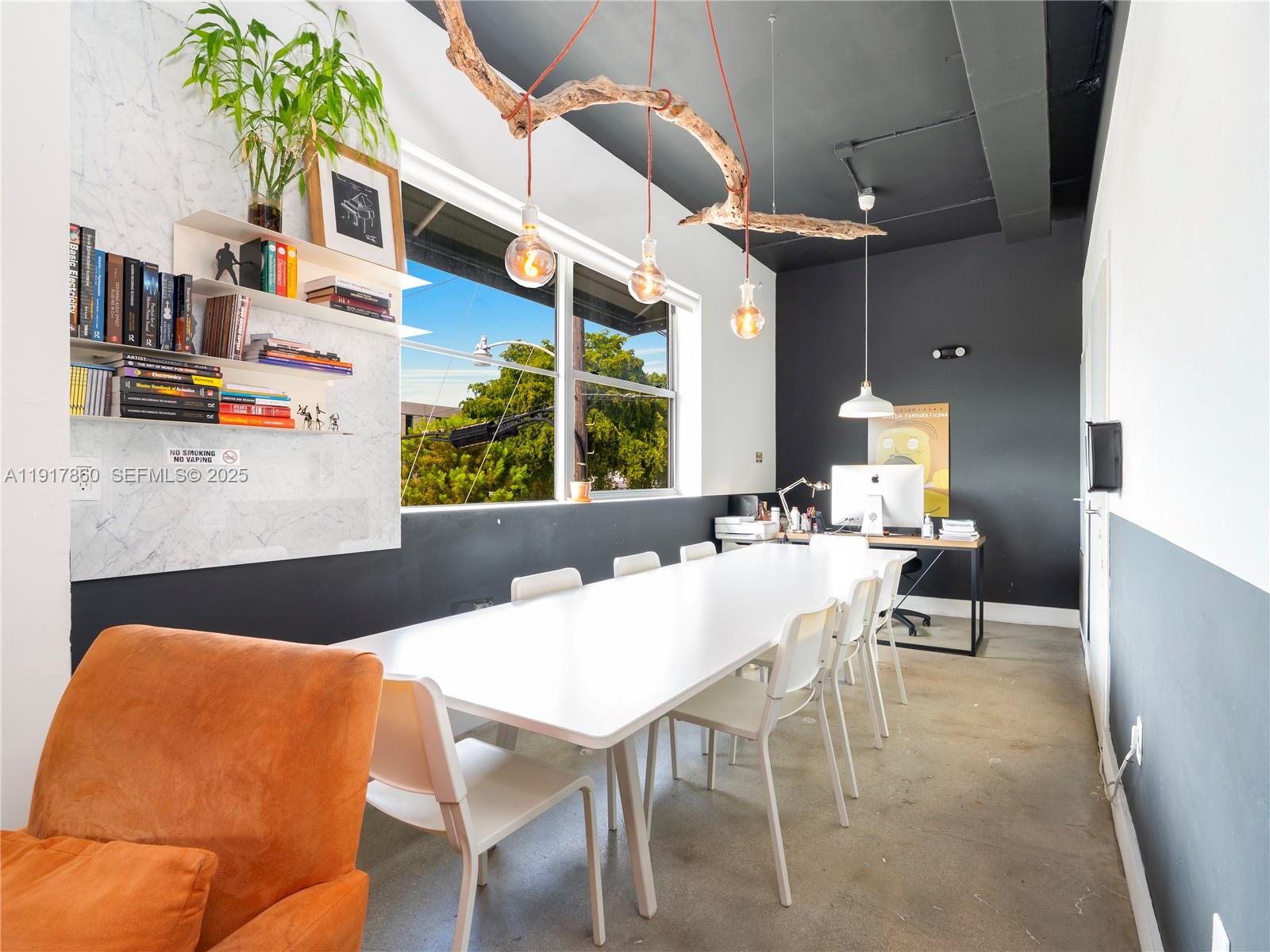   /   sq. ft. $ 2025-11-20 0 Photo