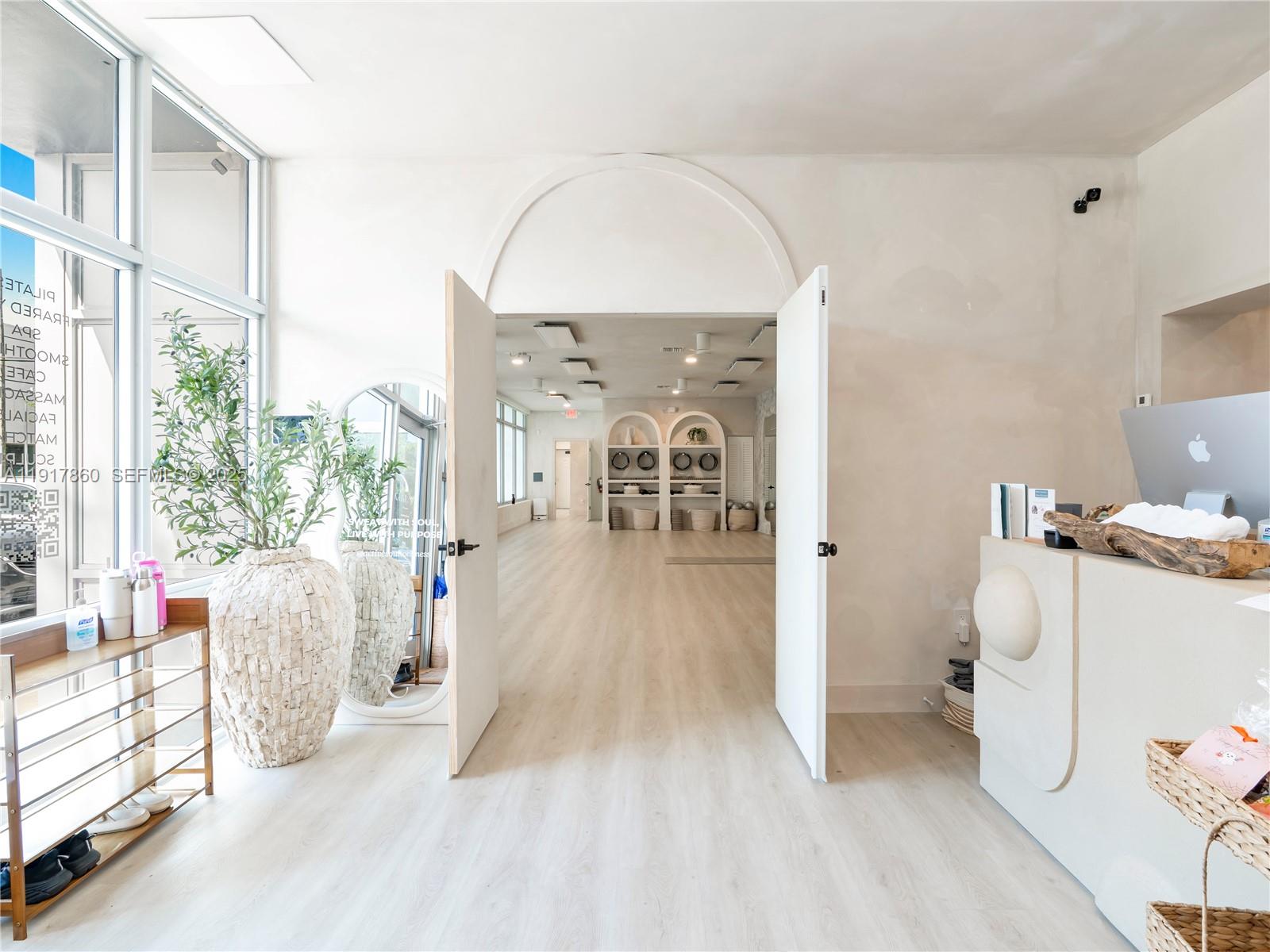   /   sq. ft. $ 2025-11-20 0 Photo