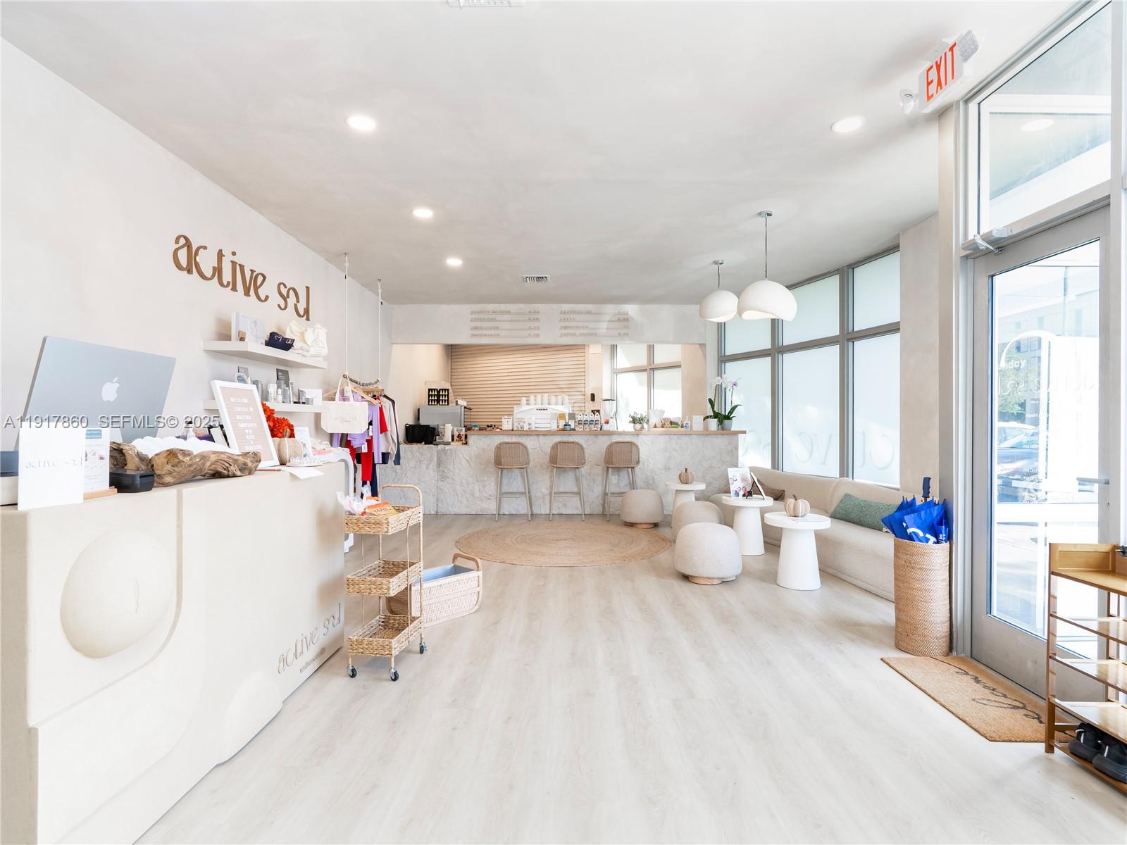   /   sq. ft. $ 2025-11-20 0 Photo