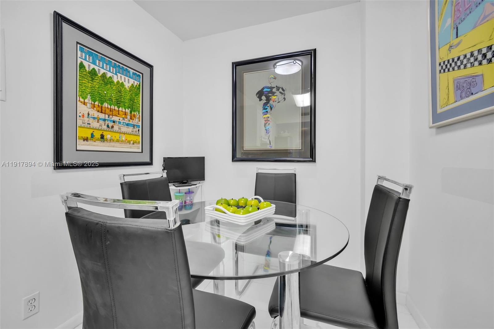 Ver detalles 709 1 / 2 844 sq. ft. $ 2025-11-20 0 foto