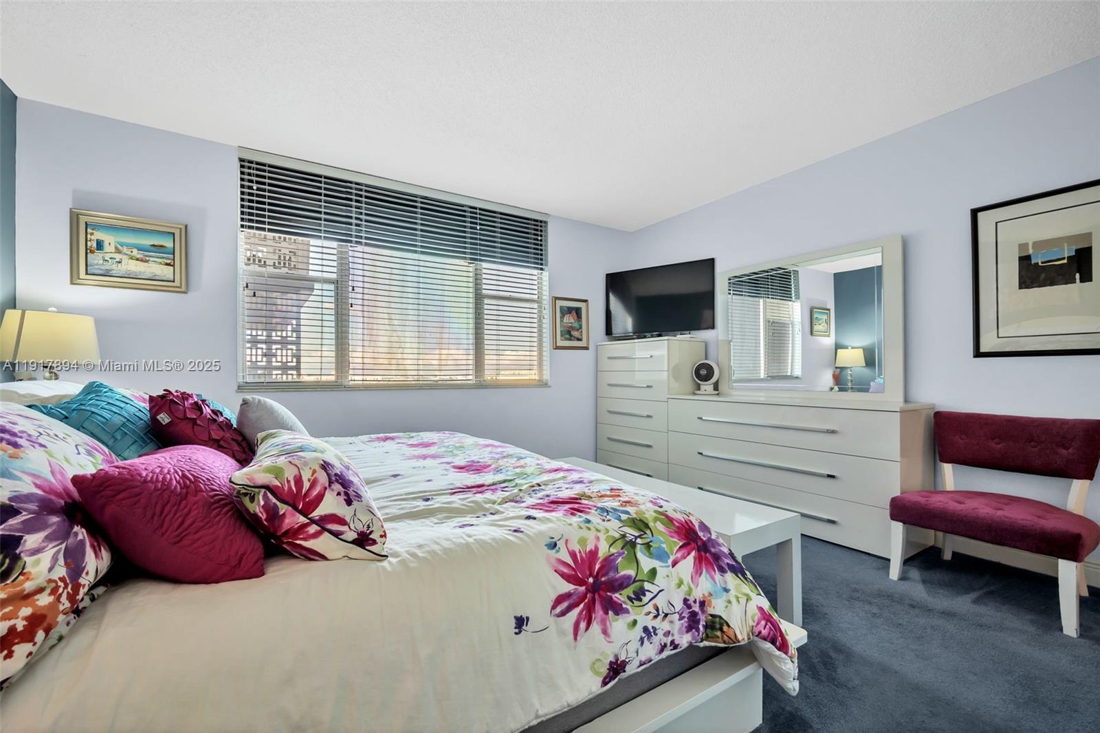 Ver detalles 709 1 / 2 844 sq. ft. $ 2025-11-20 0 foto