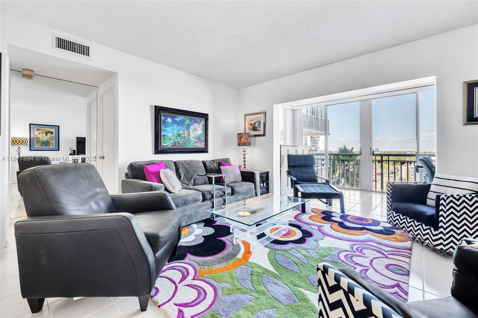 Ver detalles 709 1 / 2 844 sq. ft. $ 2025-11-20 0 foto