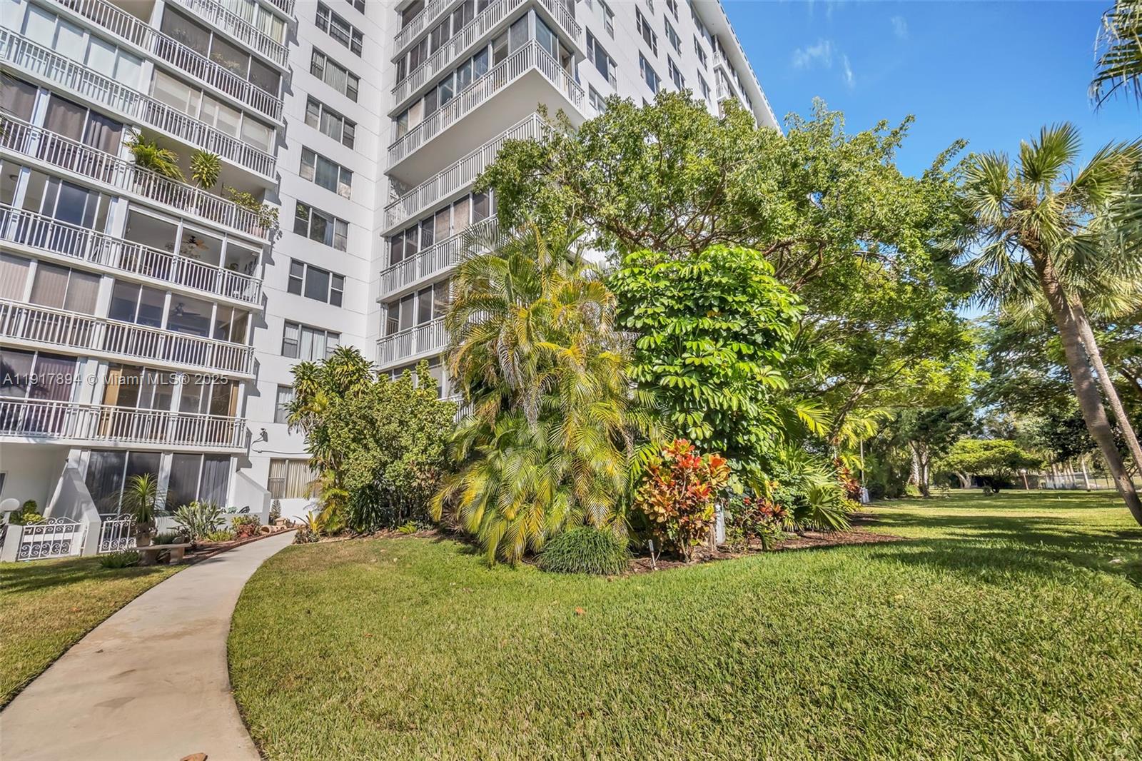 Ver detalles 709 1 / 2 844 sq. ft. $ 2025-11-20 0 foto