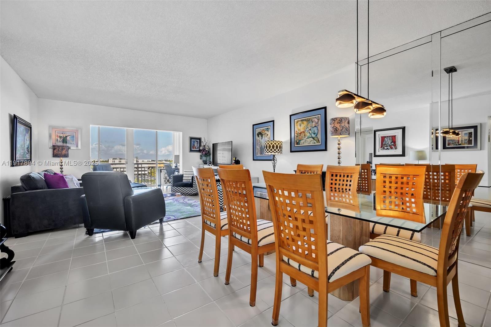 Ver detalles 709 1 / 2 844 sq. ft. $ 2025-11-20 0 foto