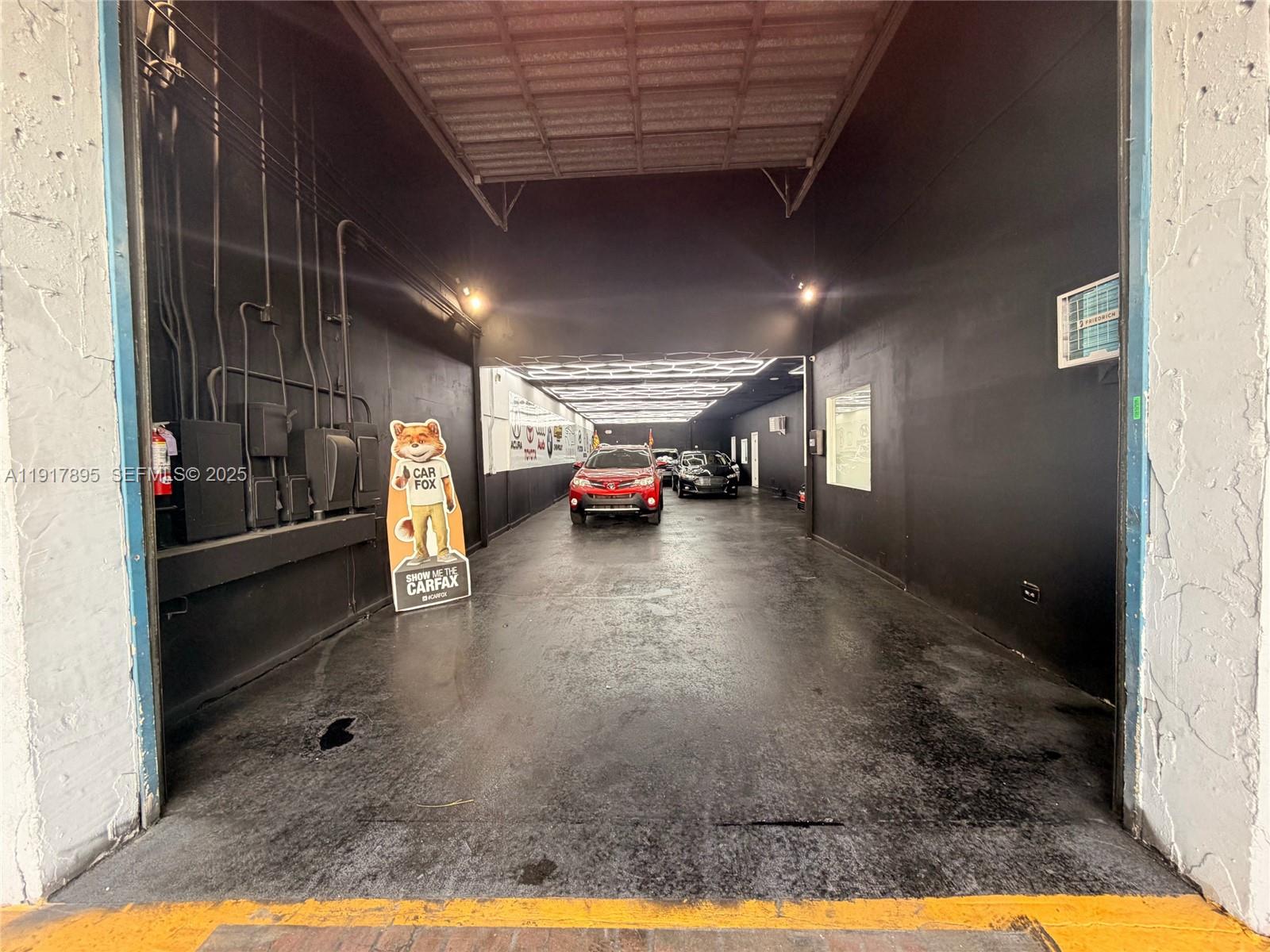   /   sq. ft. $ 2025-12-11 0 Photo