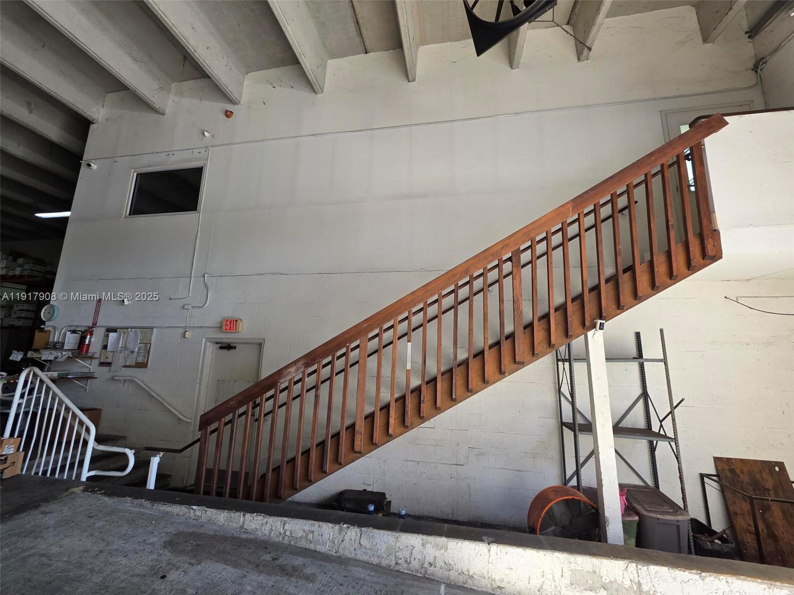   /   sq. ft. $ 2025-11-20 0 foto