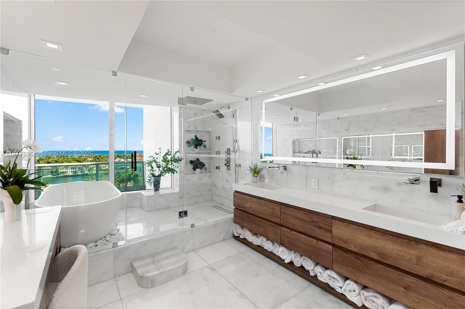 Photo of 19955 38th Ct  #1103, Aventura, Florida, 33180 - 