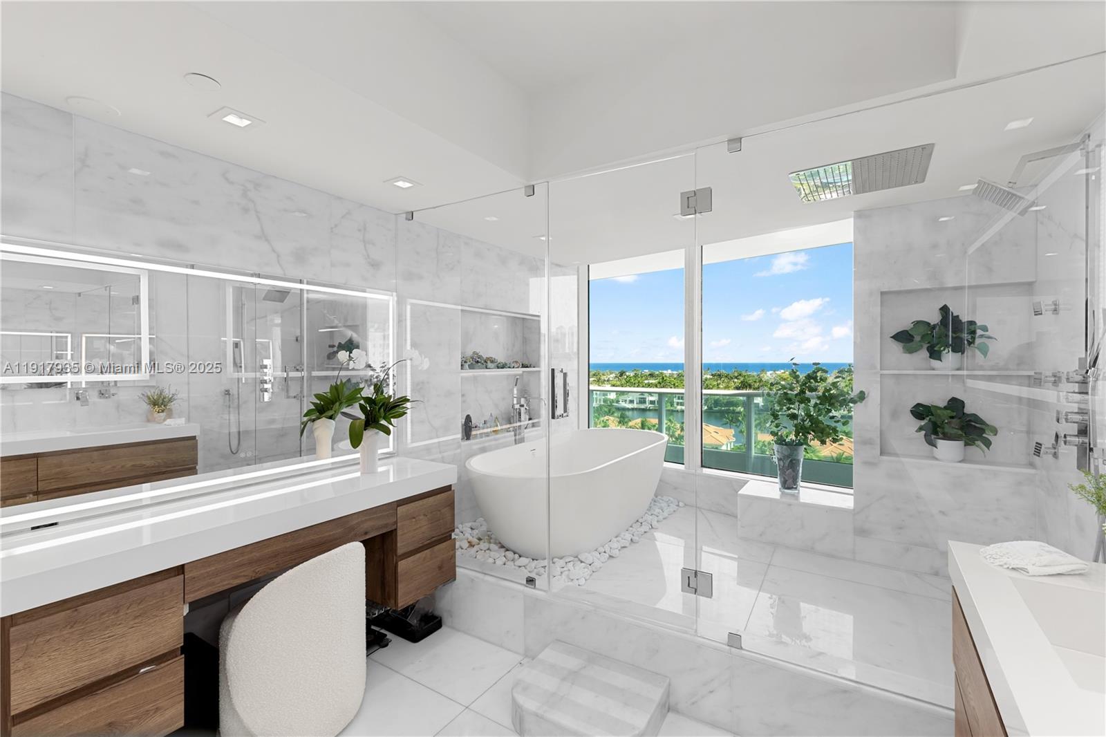 Photo of 19955 38th Ct  #1103, Aventura, Florida, 33180 - 