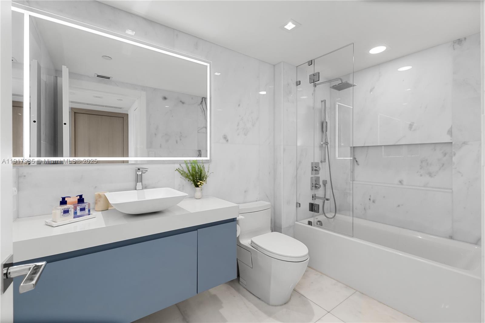 Photo of 19955 38th Ct  #1103, Aventura, Florida, 33180 - 