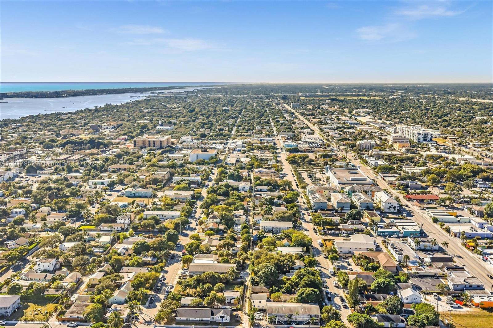   /   sq. ft. $ 2025-11-20 0 foto