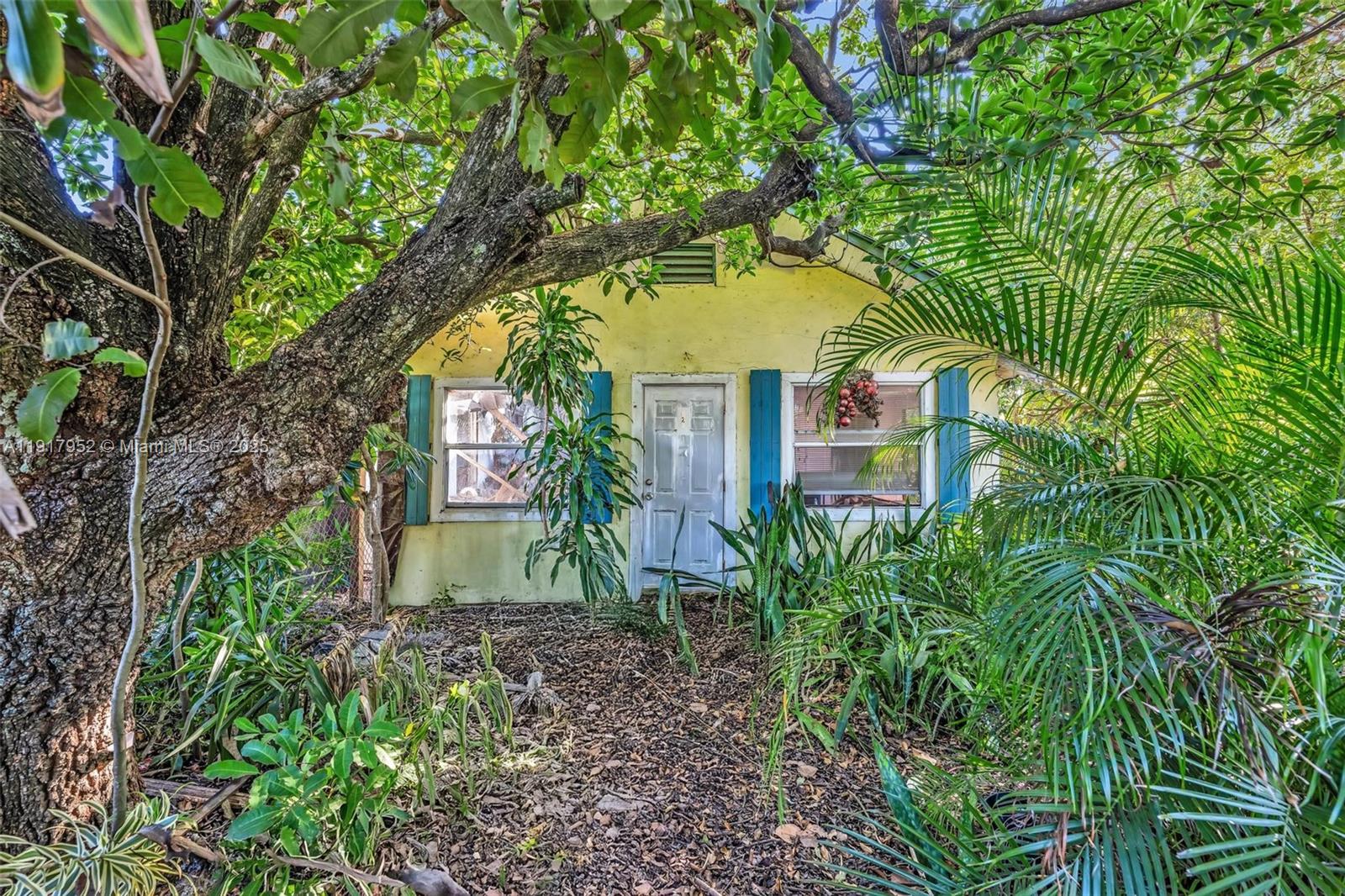   /   sq. ft. $ 2025-11-20 0 foto