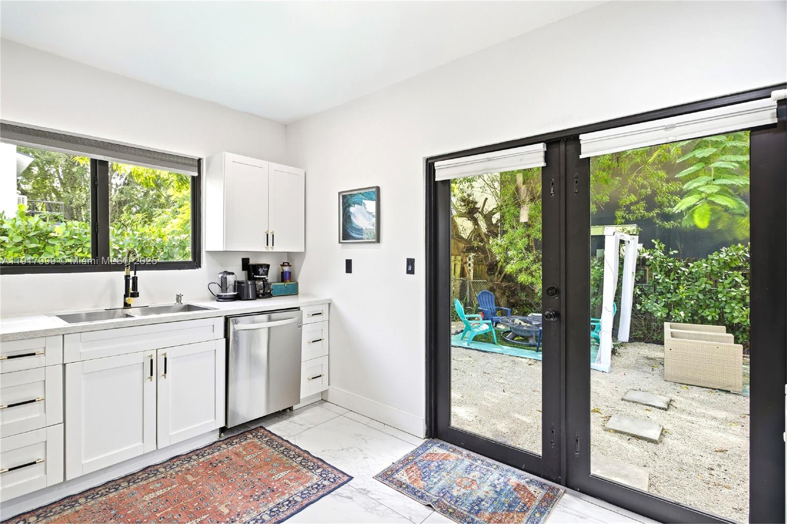   /   sq. ft. $ 2025-11-21 0 Photo