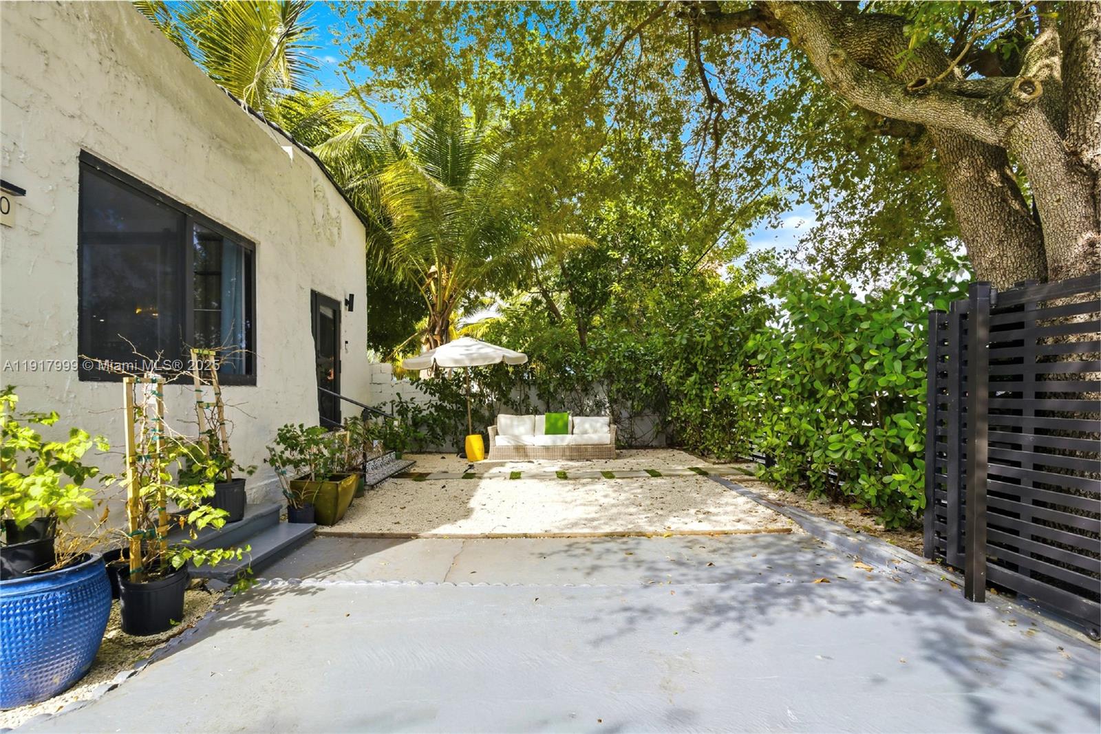   /   sq. ft. $ 2025-11-21 0 Photo