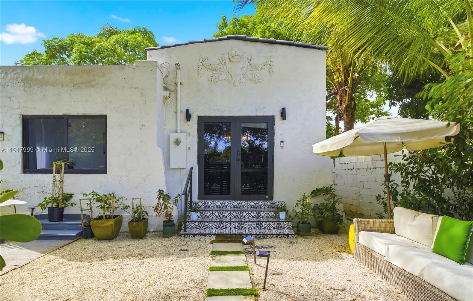   /   sq. ft. $ 2025-11-21 0 Photo