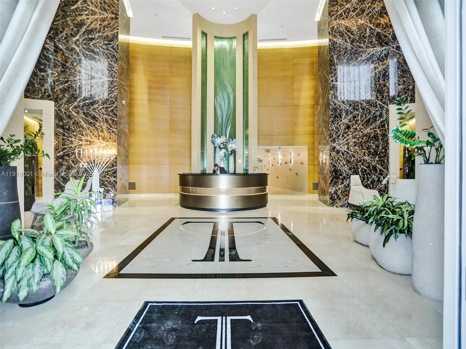 603 2 / 3 1962 sq. ft. $ 2025-11-21 0 foto