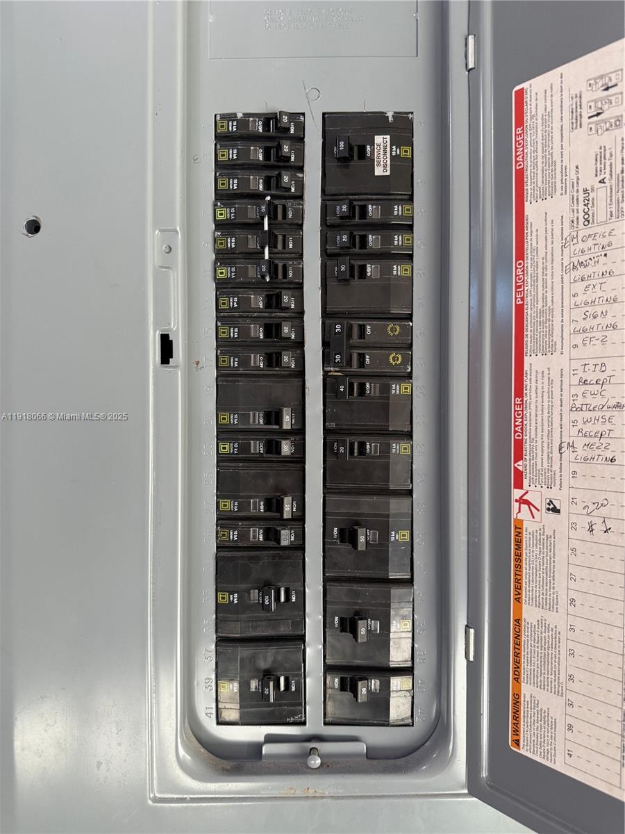 122  /   sq. ft. $ 2025-11-21 0 Photo