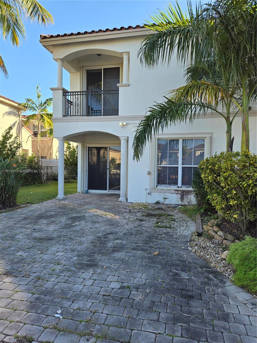 Photo of 933 Harbor Vw N (933), Hollywood, Florida, 33019 -