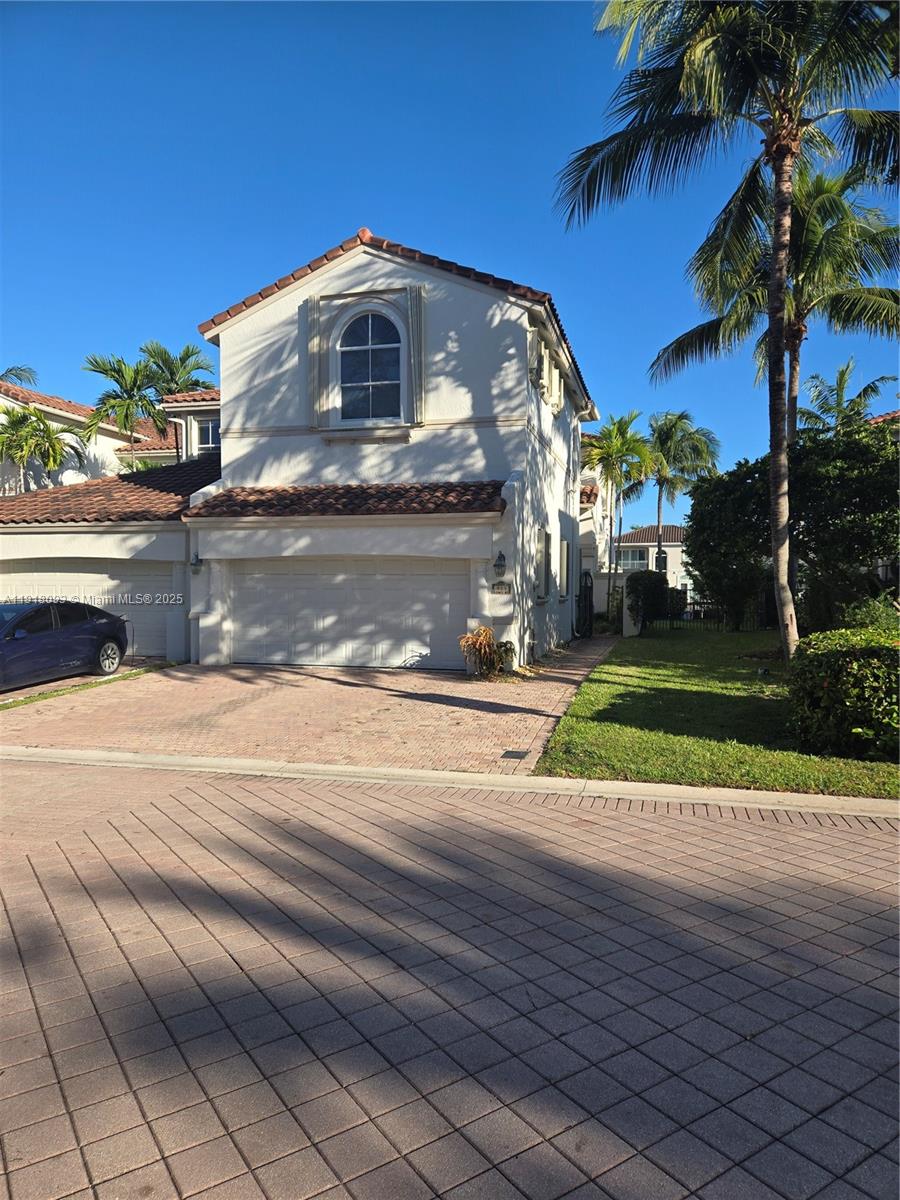 Photo of 933 Harbor Vw N (933), Hollywood, Florida, 33019 -