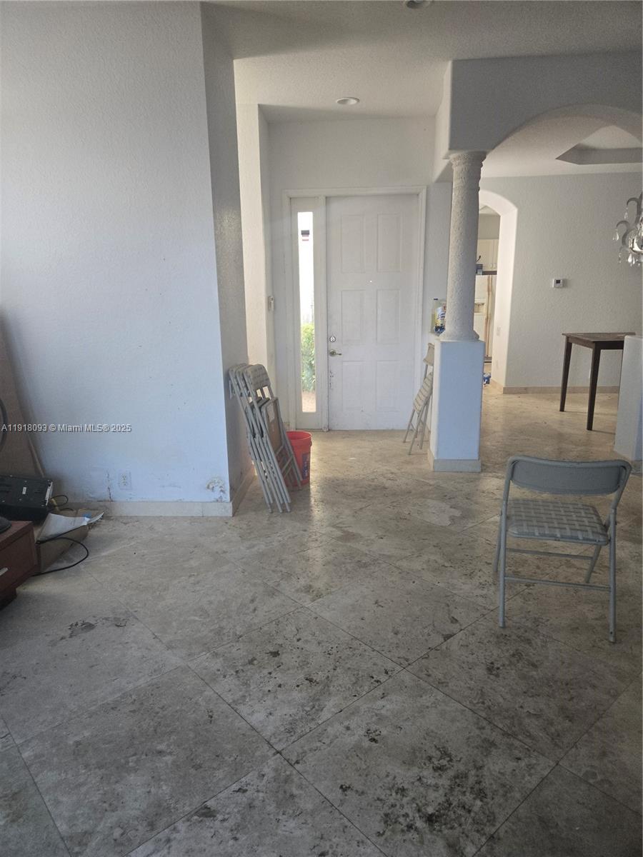 Photo of 933 Harbor Vw N (933), Hollywood, Florida, 33019 -