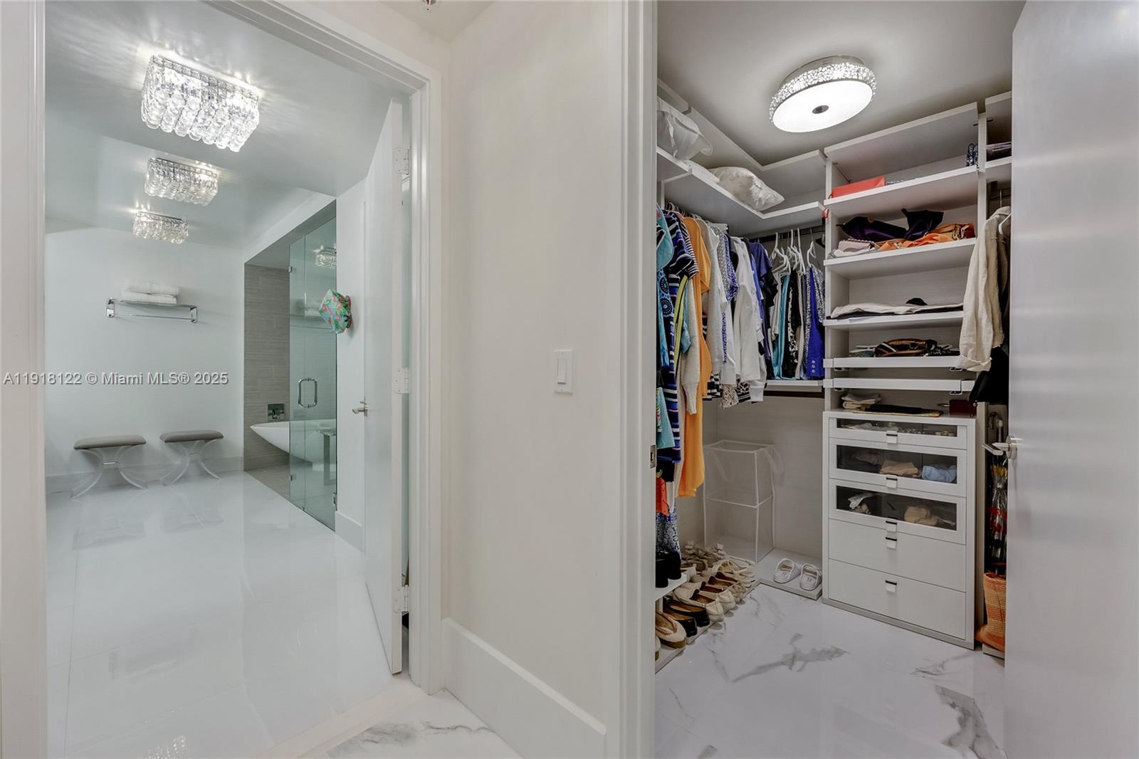 4-2204 2 / 3 1541 кв.футов $ 2025-11-21 0 Фото