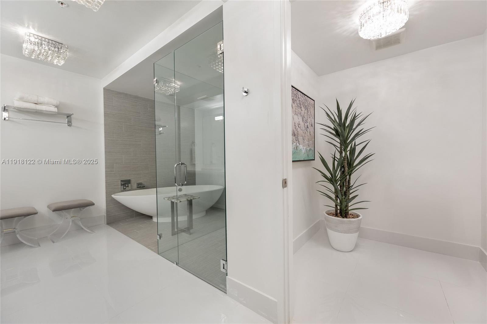 4-2204 2 / 3 1541 кв.футов $ 2025-11-21 0 Фото