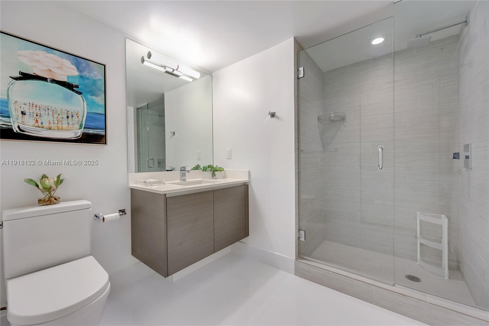 4-2204 2 / 3 1541 кв.футов $ 2025-11-21 0 Фото