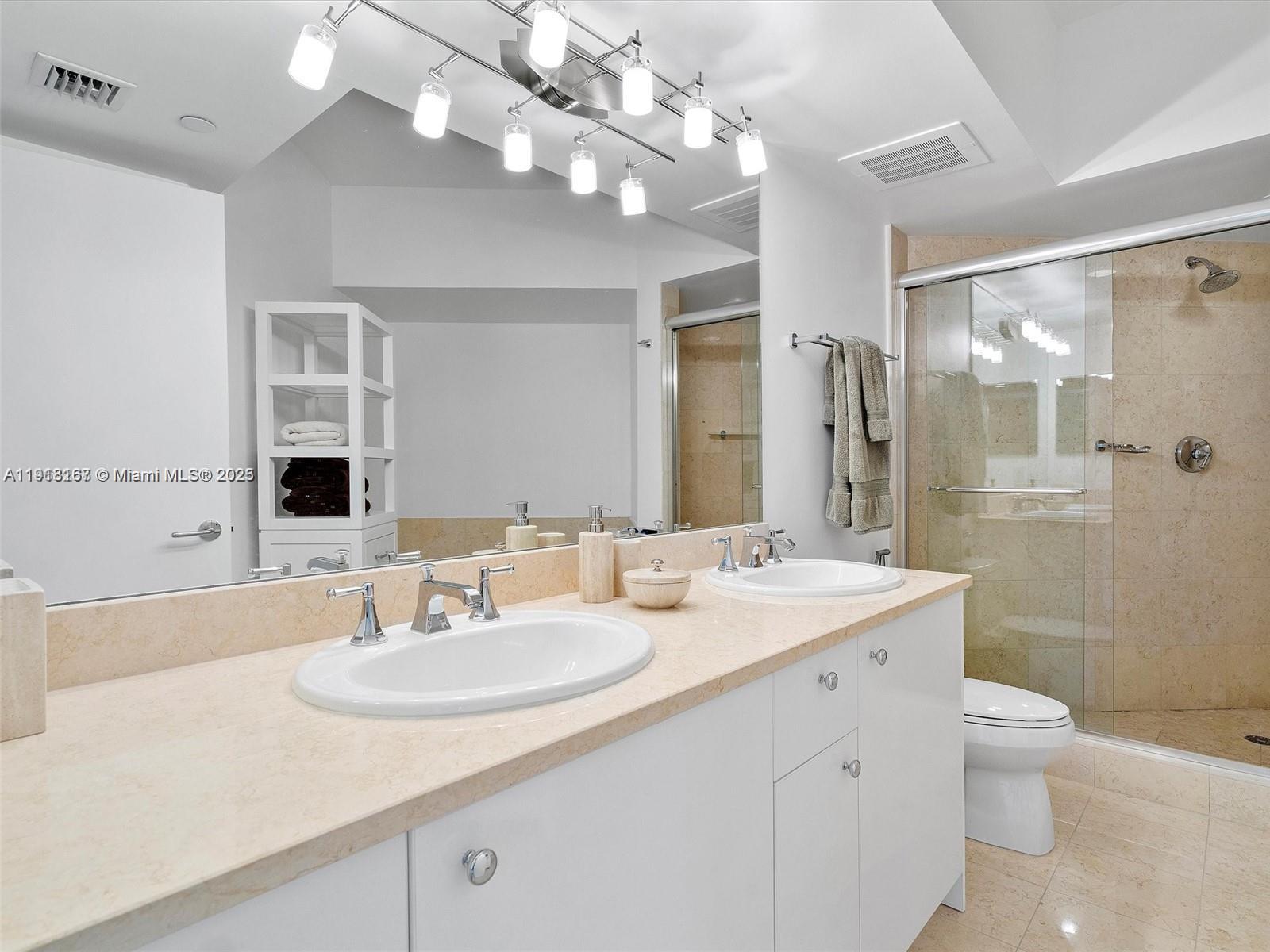 Photo of 20000 Country Club Dr  #1102, Aventura, Florida, 33180 - 