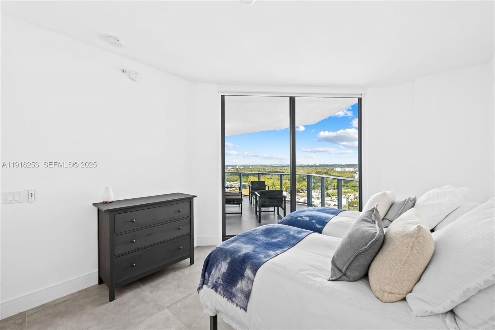 Photo of 17111 Biscayne Blvd  #2103, North Miami Beach, Florida, 33160 - 