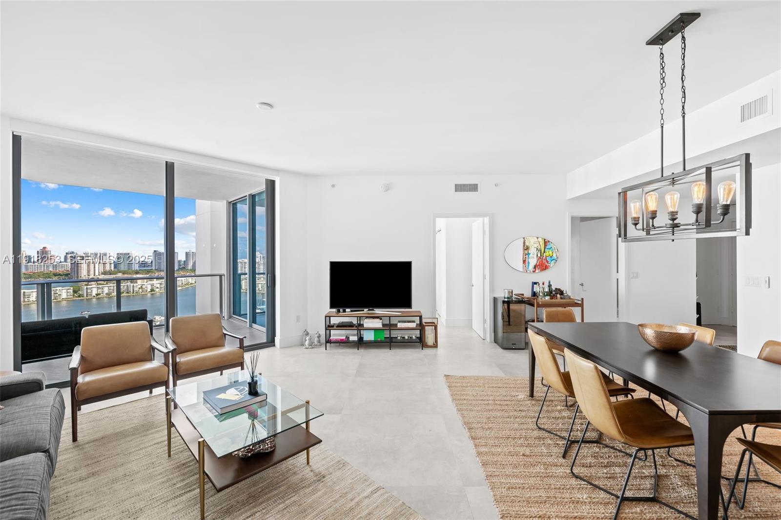 Photo of 17111 Biscayne Blvd  #2103, North Miami Beach, Florida, 33160 - 