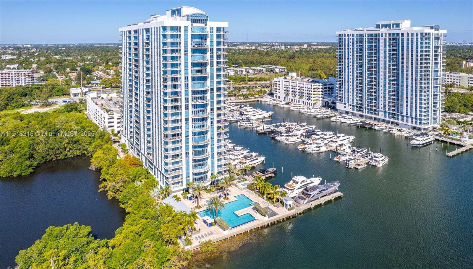 Photo of 17111 Biscayne Blvd #606, North Miami Beach, Florida, 33160 -