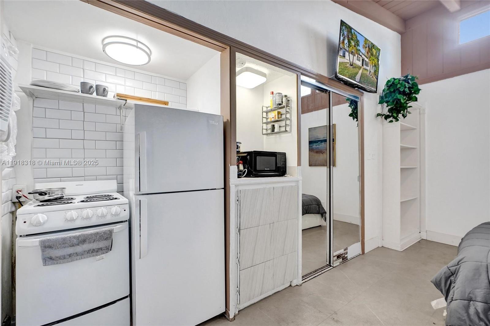   /  1836 sq. ft. $ 2025-11-21 0 Photo