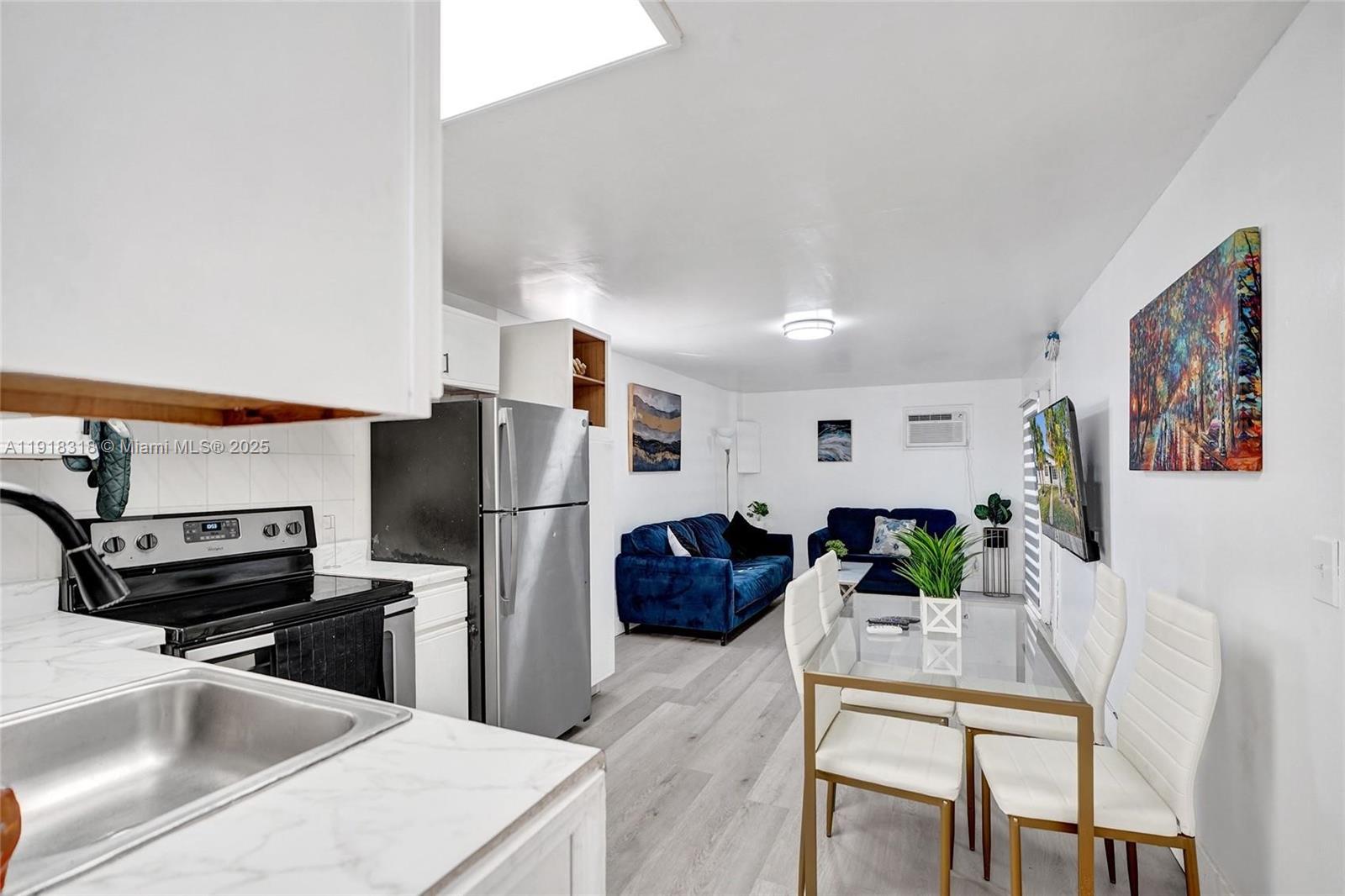   /  1836 sq. ft. $ 2025-11-21 0 Photo