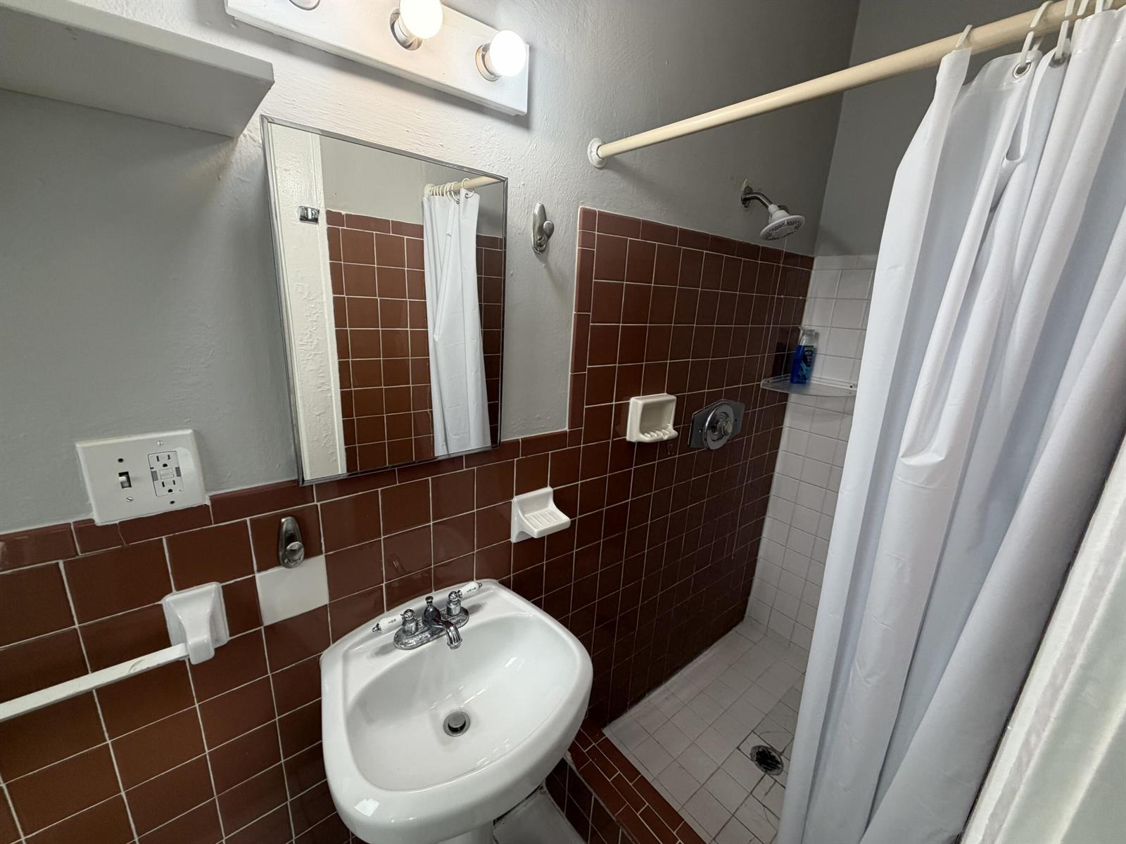 See details / 22 sq. ft. $ 2026-03-28 0 Photo