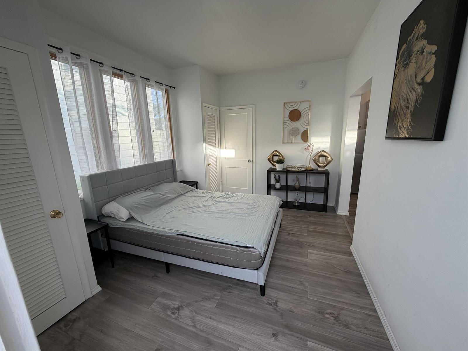 See details / 22 sq. ft. $ 2026-03-28 0 Photo